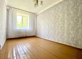 Продаю 2-ком. квартиру, 43.8 м2, Соликамск, улица Коммунаров, 8