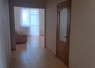 Продам 3-комнатную квартиру, 101.4 м2, Ставрополь, улица Маяковского, 15