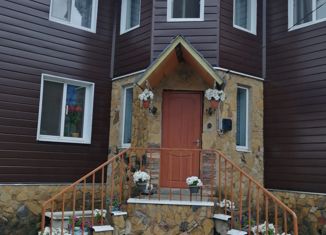 Дом на продажу, 186.6 м2, поселок городского типа Змиевка, Привокзальная улица, 13