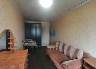 Продам двухкомнатную квартиру, 63 м2, поселок городского типа Кошурниково, Комсомольская улица, 5