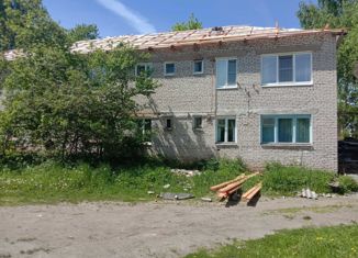 Продаю трехкомнатную квартиру, 52 м2, Окуловка, улица Правды, 2