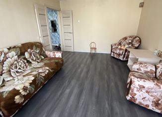 Продаю 2-ком. квартиру, 56.7 м2, Заводоуковск, Глазуновская улица, 7