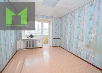 Продам четырехкомнатную квартиру, 60.1 м2, Уссурийск, проспект Блюхера, 1В