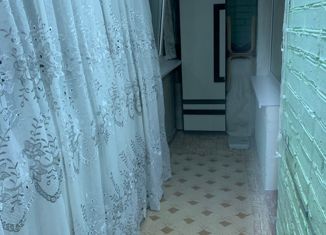 Однокомнатная квартира на продажу, 36 м2, Нижнекамск, проспект Химиков, 2