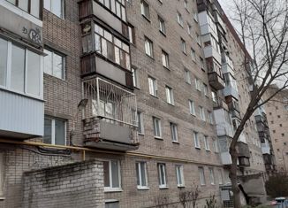 Продаю 1-ком. квартиру, 33 м2, Екатеринбург, Сибирский тракт, 17, Октябрьский район