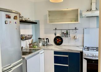 Продаю трехкомнатную квартиру, 57.2 м2, Санкт-Петербург, улица Чудновского, 8к2, улица Чудновского