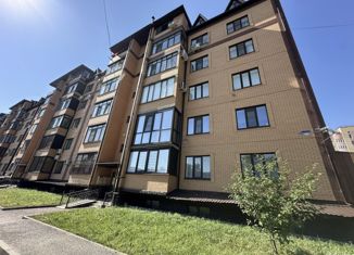 Продам 3-комнатную квартиру, 90 м2, Ставропольский край, Кипарисовая улица, 2к2