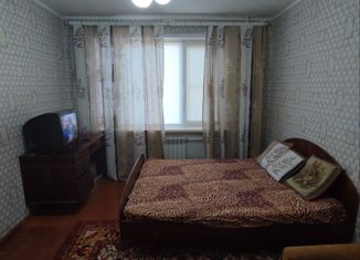 Продается 2-ком. квартира, 54 м2, Ленинск, улица Ленина, 106
