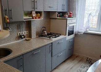 Продаю трехкомнатную квартиру, 77 м2, Нижний Новгород, улица Ногина, 22, улица Ногина