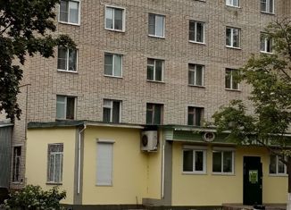 Продам 4-комнатную квартиру, 75 м2, Жуков, улица Ленина, 7