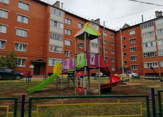 Продается 1-ком. квартира, 45 м2, поселок городского типа Кугеси, Первомайская улица, 6