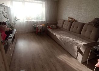 Продажа 2-комнатной квартиры, 48.7 м2, Глазов, улица Толстого, 44