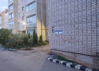 Продается 1-ком. квартира, 36.3 м2, Боровичи, набережная 60 лет Октября, 6