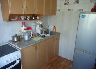 Продам двухкомнатную квартиру, 43 м2, посёлок городского типа Верхнее Дуброво