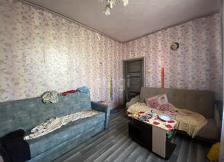 Продается трехкомнатная квартира, 56 м2, рабочий посёлок Константиновский, улица 20 лет Октября, 22А