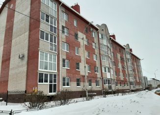 Сдам двухкомнатную квартиру, 64 м2, Великий Новгород, Белорусская улица, 1