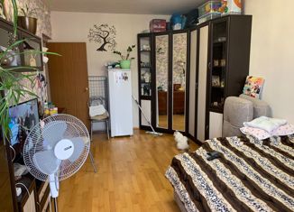 Продаю 3-комнатную квартиру, 72 м2, Москва, проспект Защитников Москвы, 13, проспект Защитников Москвы