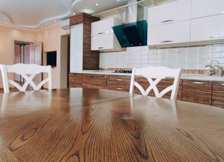 Продажа 3-комнатной квартиры, 115 м2, Клин, Бородинский проезд, 17А