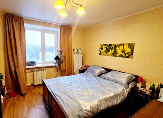 Продажа пятикомнатной квартиры, 92 м2, Северск, Солнечная улица, 21