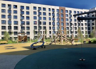 Продаю двухкомнатную квартиру, 52 м2, село Высокая Гора, улица Ирека Миннахметова, 1