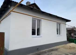 Продажа 1-ком. квартиры, 51 м2, Шахты, переулок Сухомлинского, 1