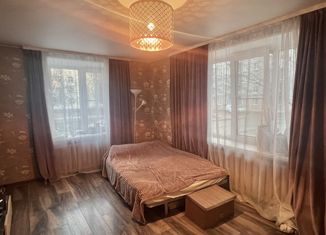 Продаю двухкомнатную квартиру, 42 м2, Кронштадт, Советская улица, 11А