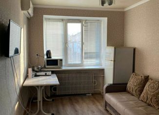 Сдаю 1-ком. квартиру, 30 м2, Махачкала, улица Лаптиева, 74