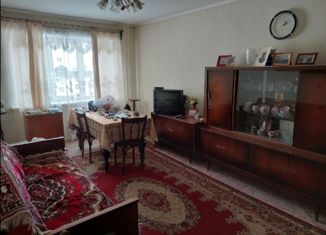 Продается 2-комнатная квартира, 52 м2, поселок городского типа Промышленная, улица Тельмана, 20