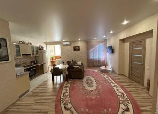 Продажа 2-ком. квартиры, 69.9 м2, Алушта, Школьная улица, 19