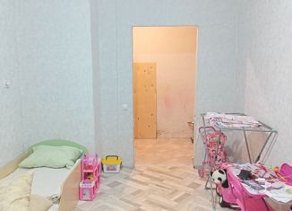 Продается 2-комнатная квартира, 45 м2, Соликамск, Большевистская улица, 27