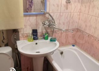 Продается 2-ком. квартира, 44 м2, Новошахтинск, улица Говорова, 34