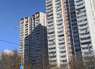 Продаю 2-ком. квартиру, 52.3 м2, Москва, улица Свободы, 91к2, метро Планерная