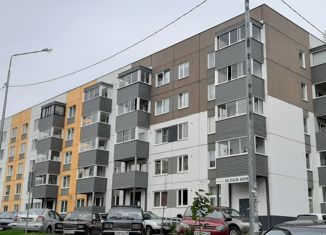 Продаю двухкомнатную квартиру, 54 м2, Петрозаводск, улица Фрунзе, 6А, район Перевалка