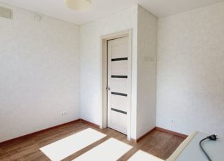 Продаю 2-комнатную квартиру, 65 м2, Белебей, улица Морозова, 7Д