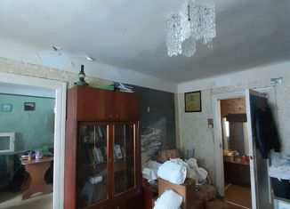 Продается двухкомнатная квартира, 42 м2, рабочий посёлок Шиморское, улица Ленина, 8