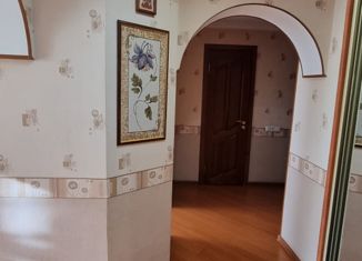 Продаю 3-комнатную квартиру, 59.8 м2, посёлок городского типа Загорянский, улица Орджоникидзе, 34