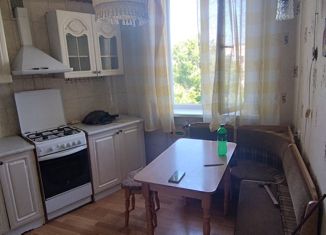 Сдается в аренду 2-ком. квартира, 50 м2, Севастополь, улица Генерала Хрюкина, 3, Ленинский район