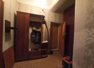 Сдается двухкомнатная квартира, 56 м2, Ишимбай, проспект Ленина, 25