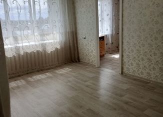 Продам 4-комнатную квартиру, 62 м2, Алапаевск, улица Фрунзе, 102