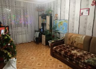 Продается трехкомнатная квартира, 50.1 м2, посёлок Парца, Комсомольская улица, 13
