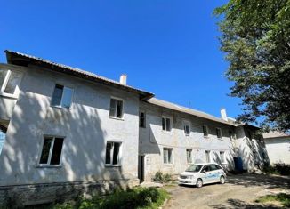 Трехкомнатная квартира на продажу, 61.8 м2, Большой Камень, Комсомольская улица, 11