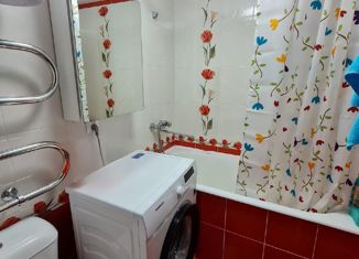 Продажа 3-комнатной квартиры, 58 м2, Большой Камень, улица Маслакова, 12А