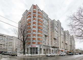 Продаю четырехкомнатную квартиру, 136.4 м2, Пермский край, улица Луначарского, 105