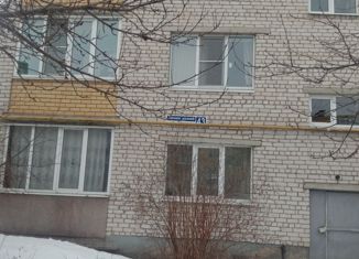 Двухкомнатная квартира на продажу, 46.1 м2, поселок городского типа Вурнары, улица Ленина, 43