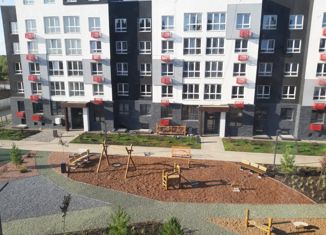 Продаю 1-ком. квартиру, 33.03 м2, деревня Ветошниково, улица Ивана Спатара, 16/1