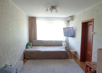 Продаю трехкомнатную квартиру, 55 м2, Славянск-на-Кубани, Красная улица, 64