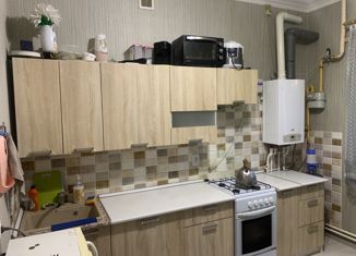 Продам 1-ком. квартиру, 37 м2, Шебекино, улица Шолохова, 5