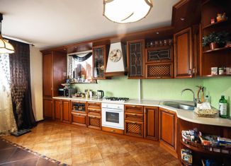 Сдача в аренду дома, 320 м2, Краснодар, Майкопская улица, 50, микрорайон Дубинка