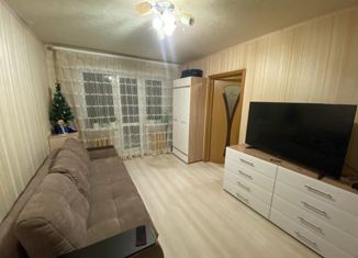 Продаю 2-ком. квартиру, 46 м2, Сясьстрой, Петрозаводская улица, 1