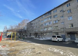 3-комнатная квартира на продажу, 61.3 м2, село Новоникольск, Советская улица, 85